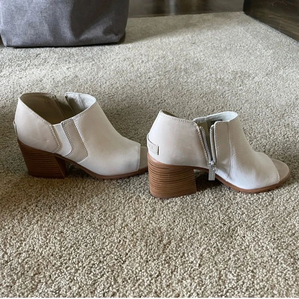 Sorel Nadia ankle booties sz 8 - Picture 1 of 6